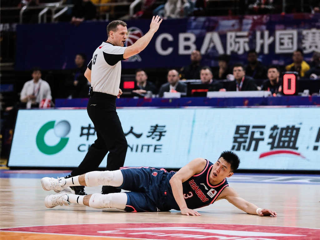 门将王大雷